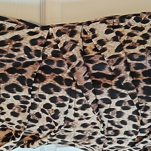 Excellent condition XXI Leopard print dress S - Picture 8 of 12